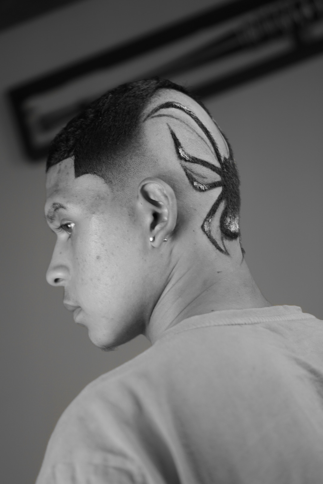Corte artístico com desenho realizado na A Banca